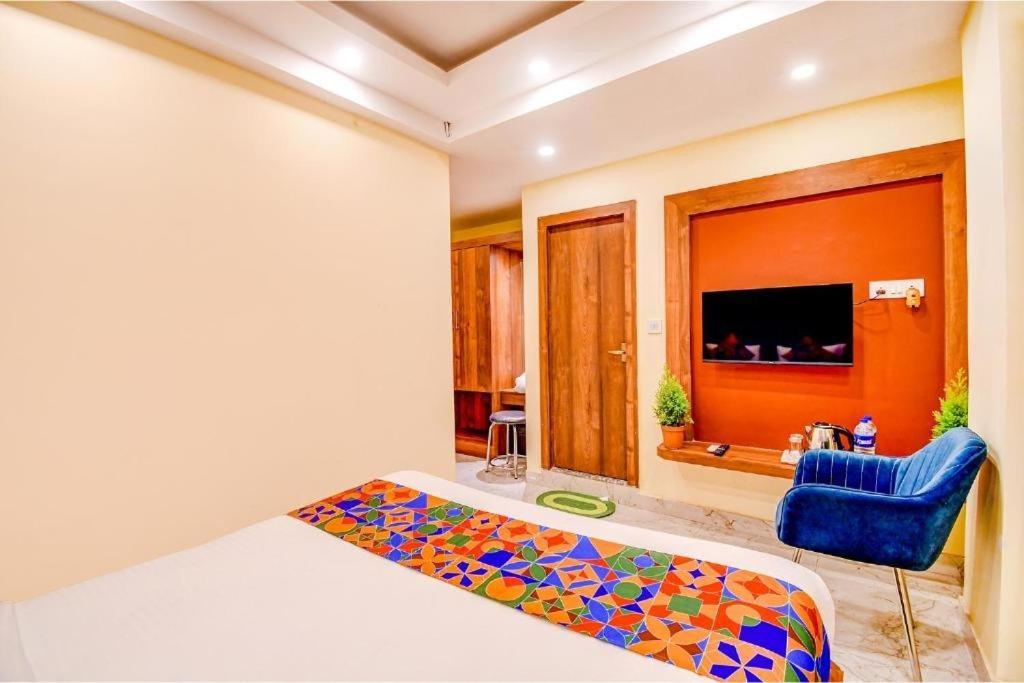 Hotel Aqua Tulip Kolkata Bagian luar foto