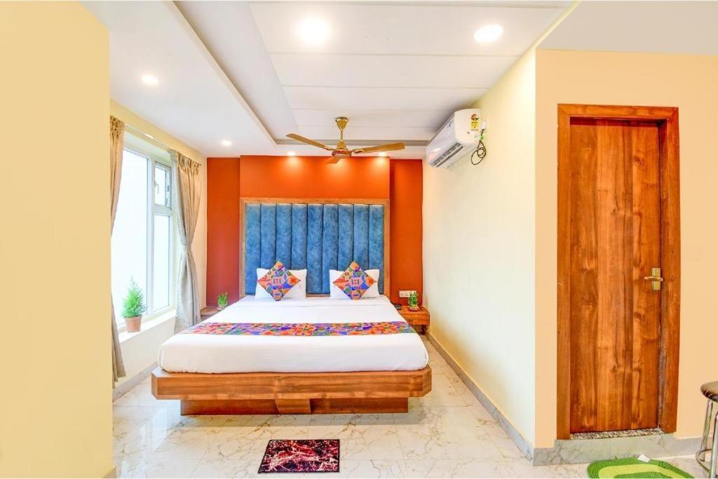 Hotel Aqua Tulip Kolkata Bagian luar foto