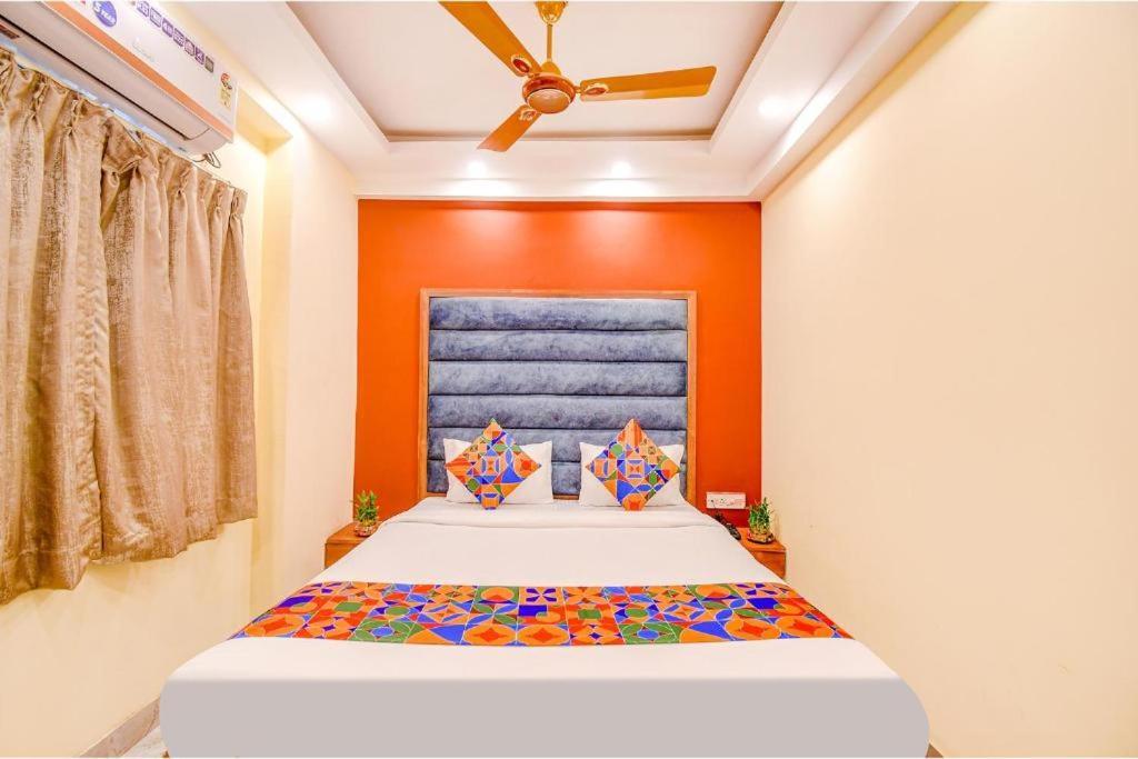 Hotel Aqua Tulip Kolkata Bagian luar foto